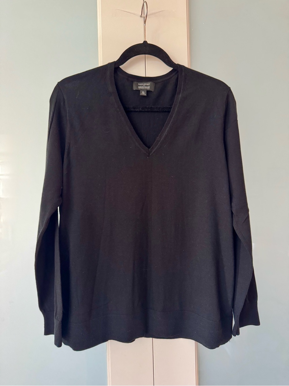 Banana Republic Women’s Black V-Neck Sweater